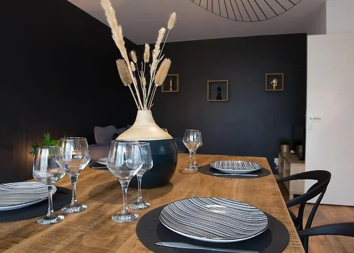 Chez Fany - Superbe En Résidence Avec Parking Metz